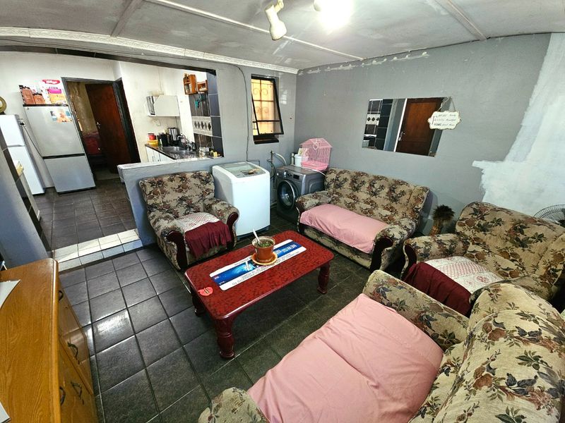 Lovely four bedroom family home  - Photo 8