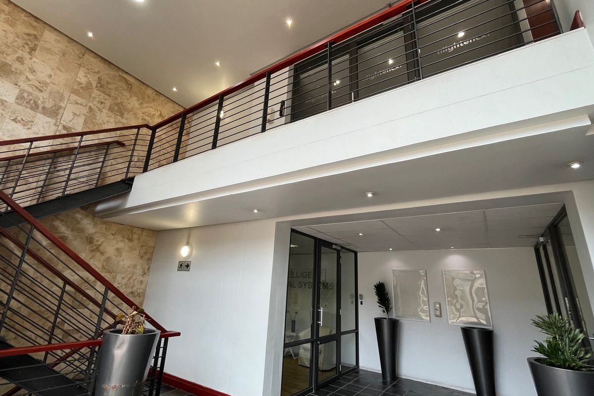 344m2 A-grade, office available FOR LEASE adjacent to the Kenilworth Race Course - Photo 2