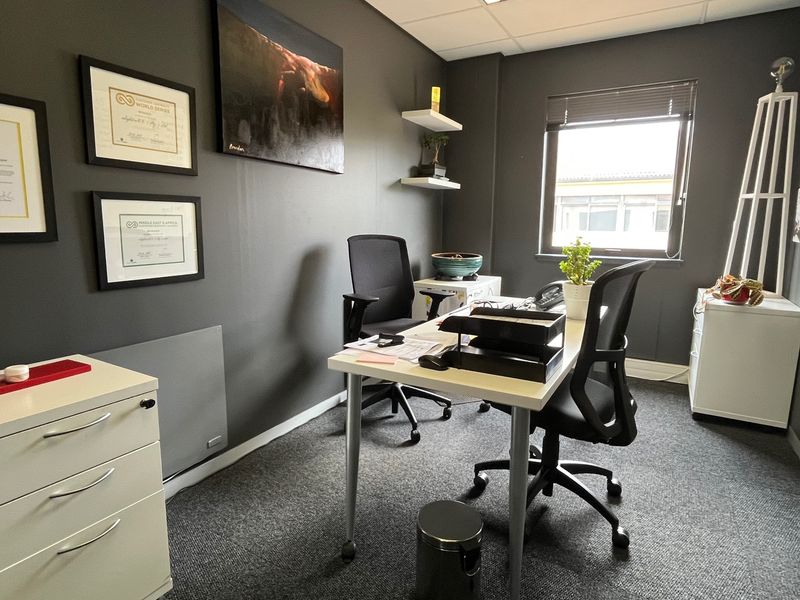 344m2 A-grade, office available FOR LEASE adjacent to the Kenilworth Race Course - Photo 7