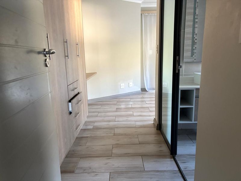 3 Bedroom Ground floor apartment for Rental in Carlswald  - Photo 8