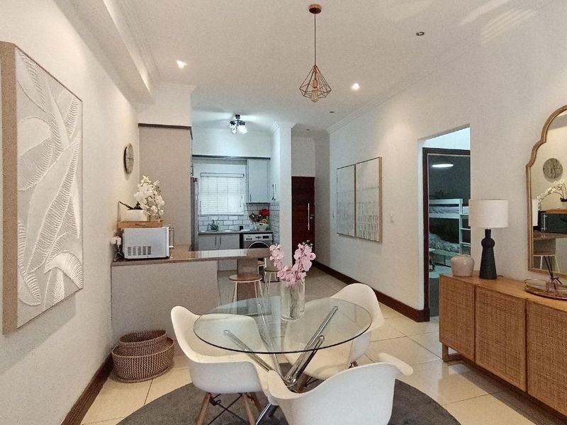 Luxury Apartment in Prime Umhlanga Location - Photo 4