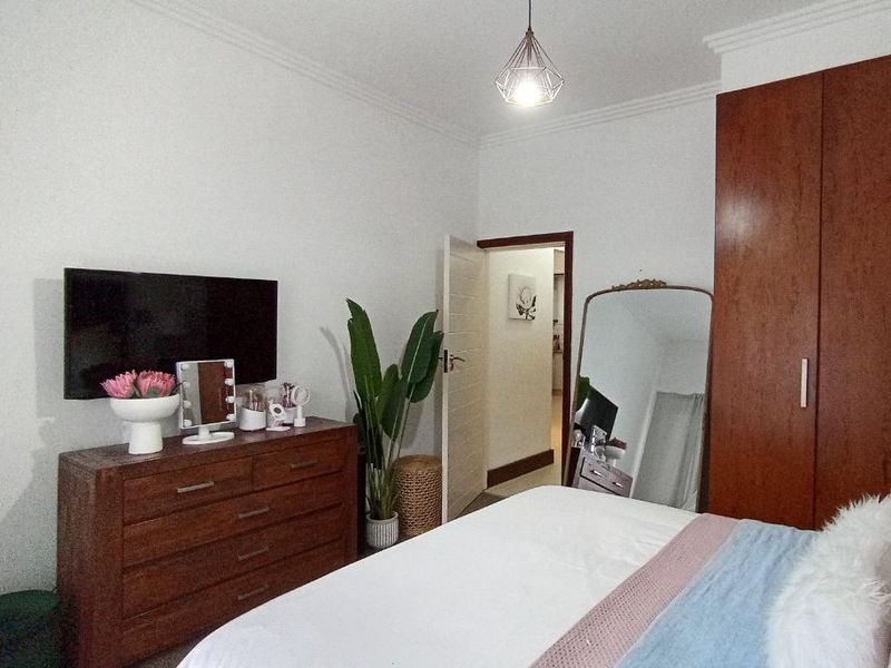 Luxury Apartment in Prime Umhlanga Location - Photo 10