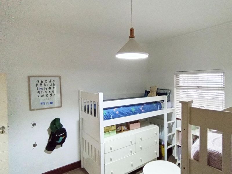 Luxury Apartment in Prime Umhlanga Location - Photo 8