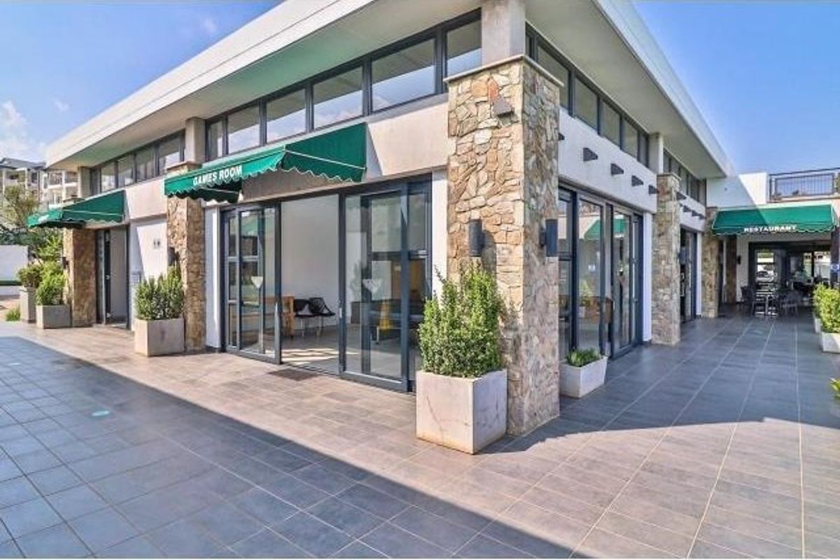 Modern 3-Bed Home with Pool and 24-Hour Security - Photo 4