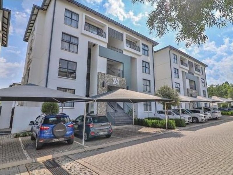 Modern 3-Bed Home with Pool and 24-Hour Security - Photo 6