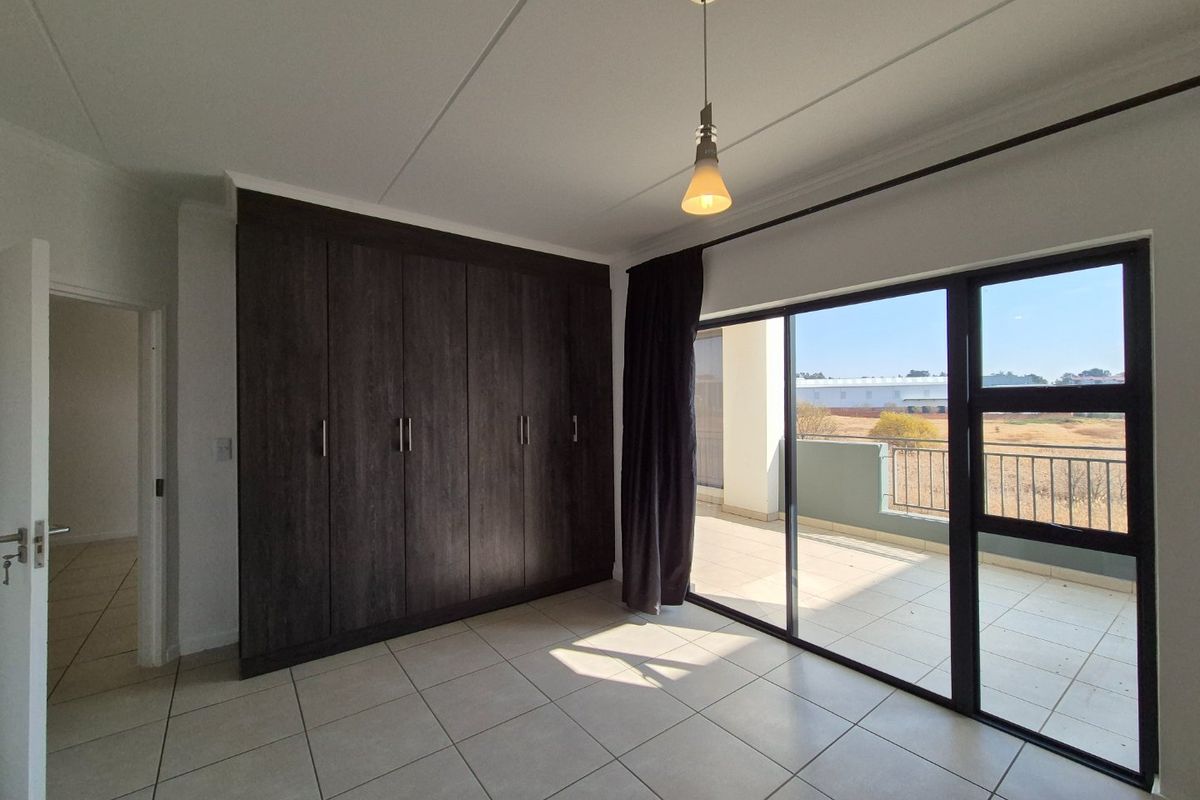 2 Bed Simplex – Spacious, Secure & Pet-Friendly - Photo 4
