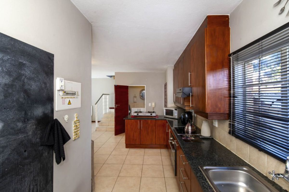 Comfortable living - Photo 4