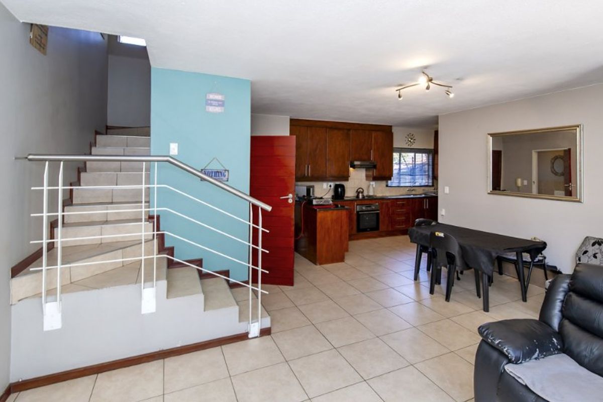 Comfortable living - Photo 2