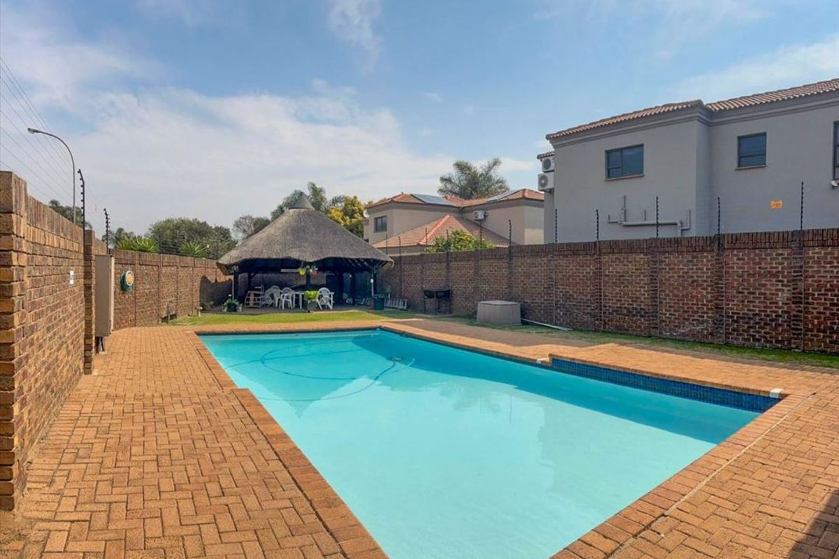 Charming Family Home with Modern Comforts - Photo 3