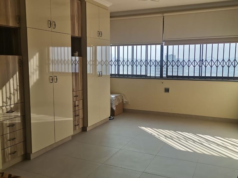 2 Bedrooms, 1 Bathroom Apartment For Sale In North Beach, Durban - Photo 9