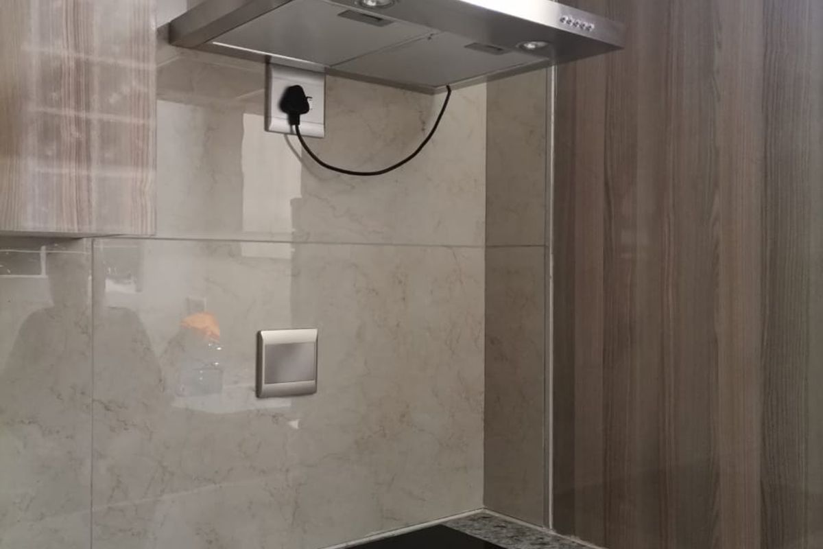 2 Bedrooms, 1 Bathroom Apartment For Sale In North Beach, Durban - Photo 2