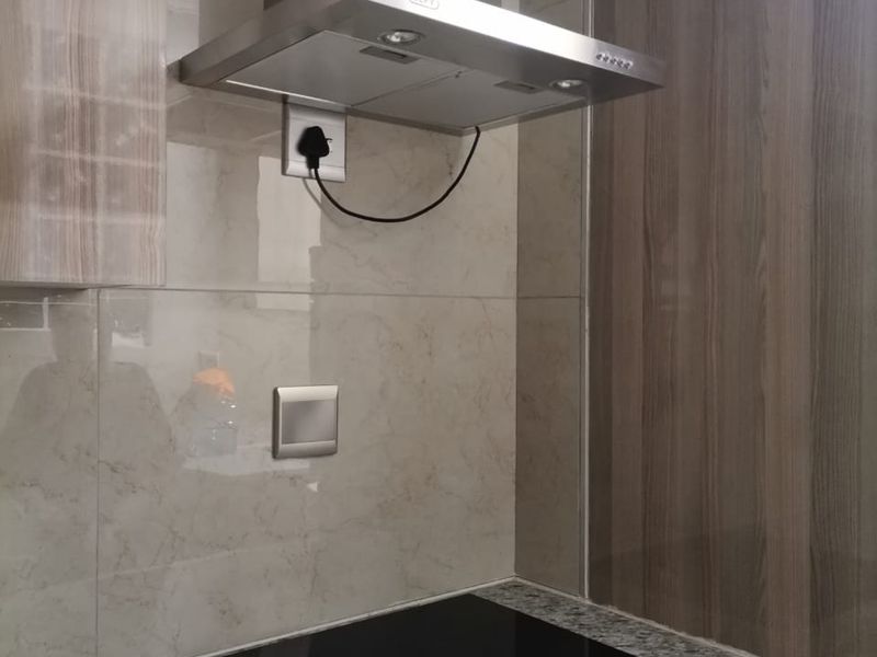 2 Bedrooms, 1 Bathroom Apartment For Sale In North Beach, Durban - Photo 2