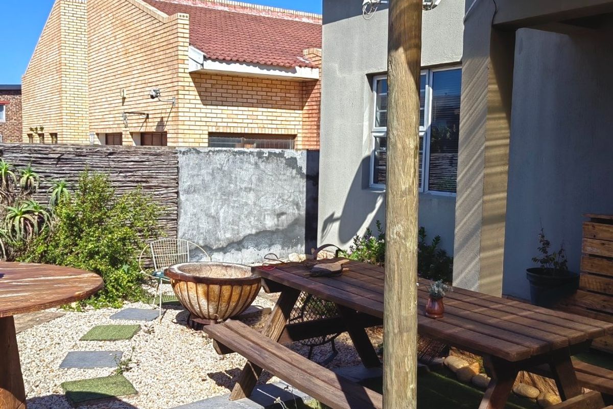 3 Bedroom House for Sale C Place - Photo 5