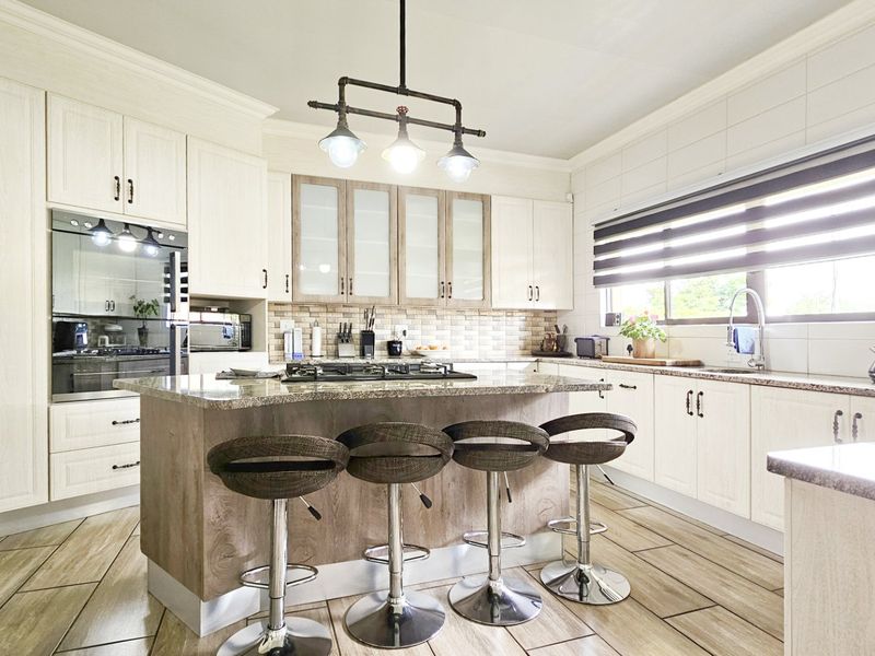 Entertainer’s dream in Three Rivers Proper. - Photo 3