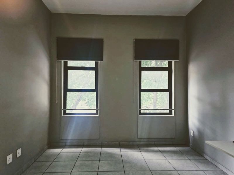 1 Bedroom and 1 Bathroom Apartment for Rent - Photo 5