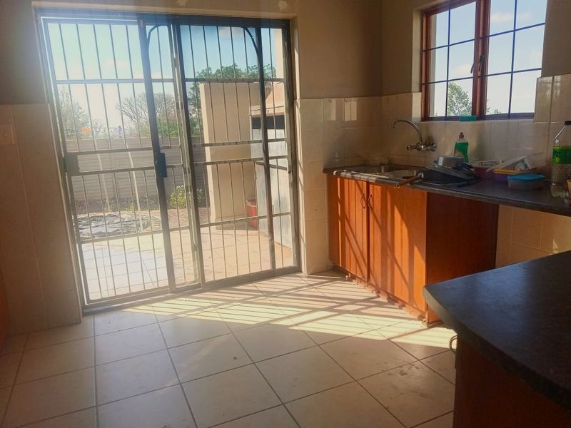 3 Bedroom House to Let - Photo 6