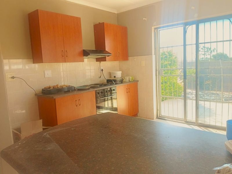 3 Bedroom House to Let - Photo 5