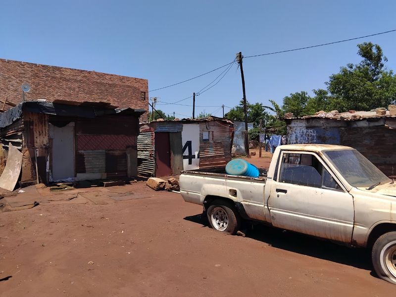 VACANT STAND FOR SALE - Photo 6