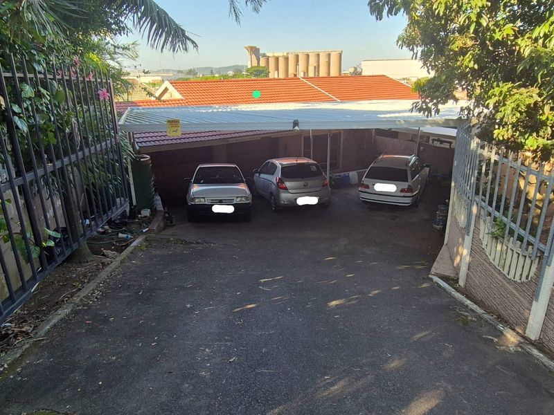 Priced To Go - Family Home - Photo 2