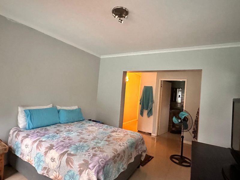 Cozy single-Story Home in Serene Setting |Patio Garden - Photo 7