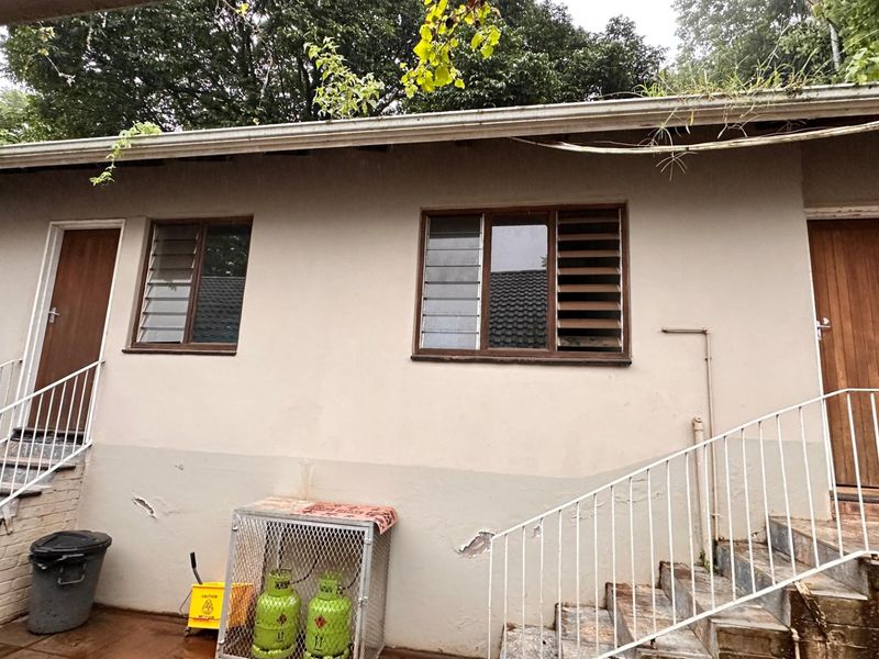 Cozy single-Story Home in Serene Setting |Patio Garden - Photo 6