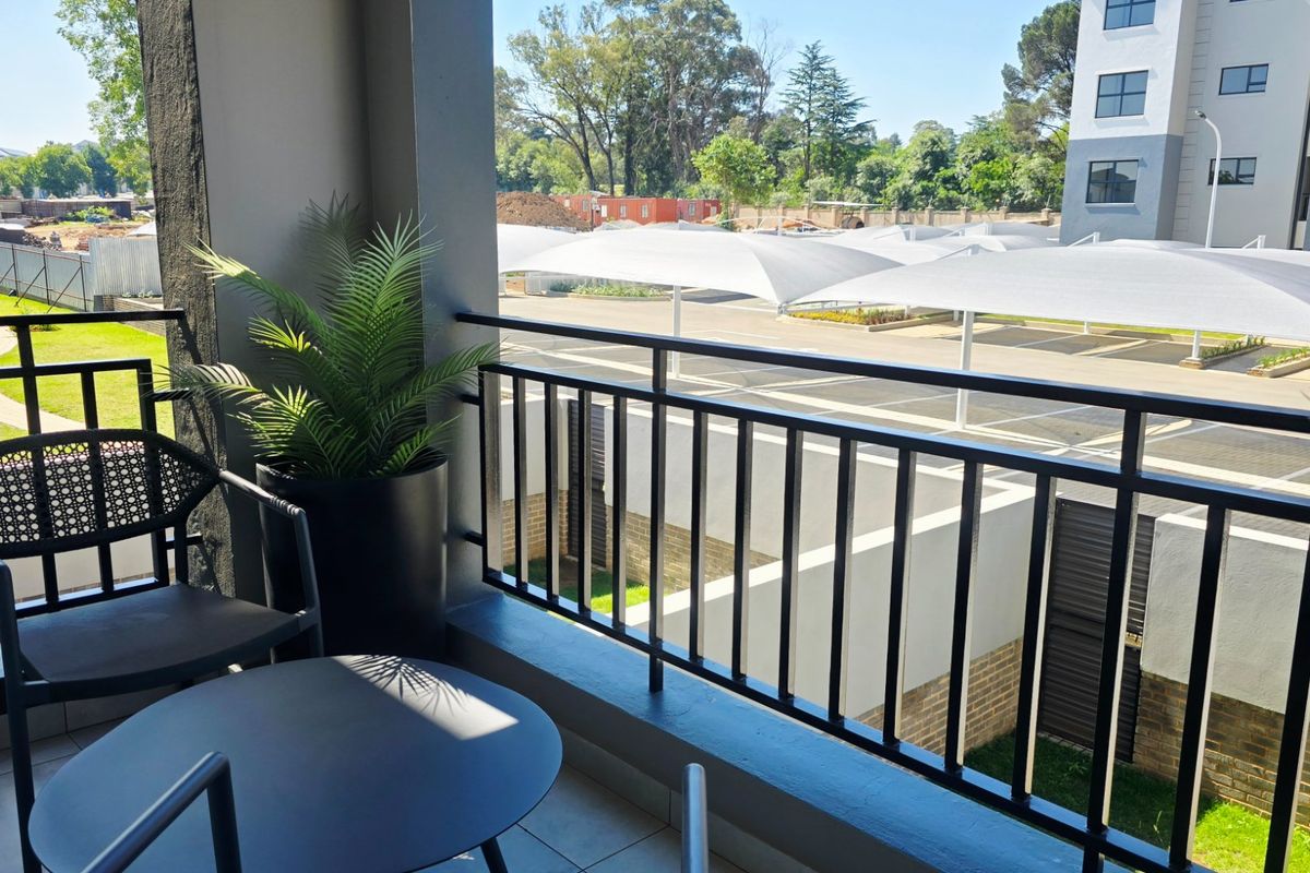 Royal Residenz – Modern 1 Bedroom Apartments from R729 600  - Photo 4