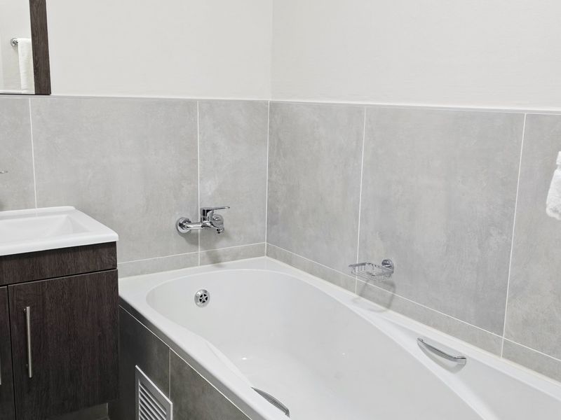 Royal Residenz – Modern 1 Bedroom Apartments from R729 600  - Photo 7