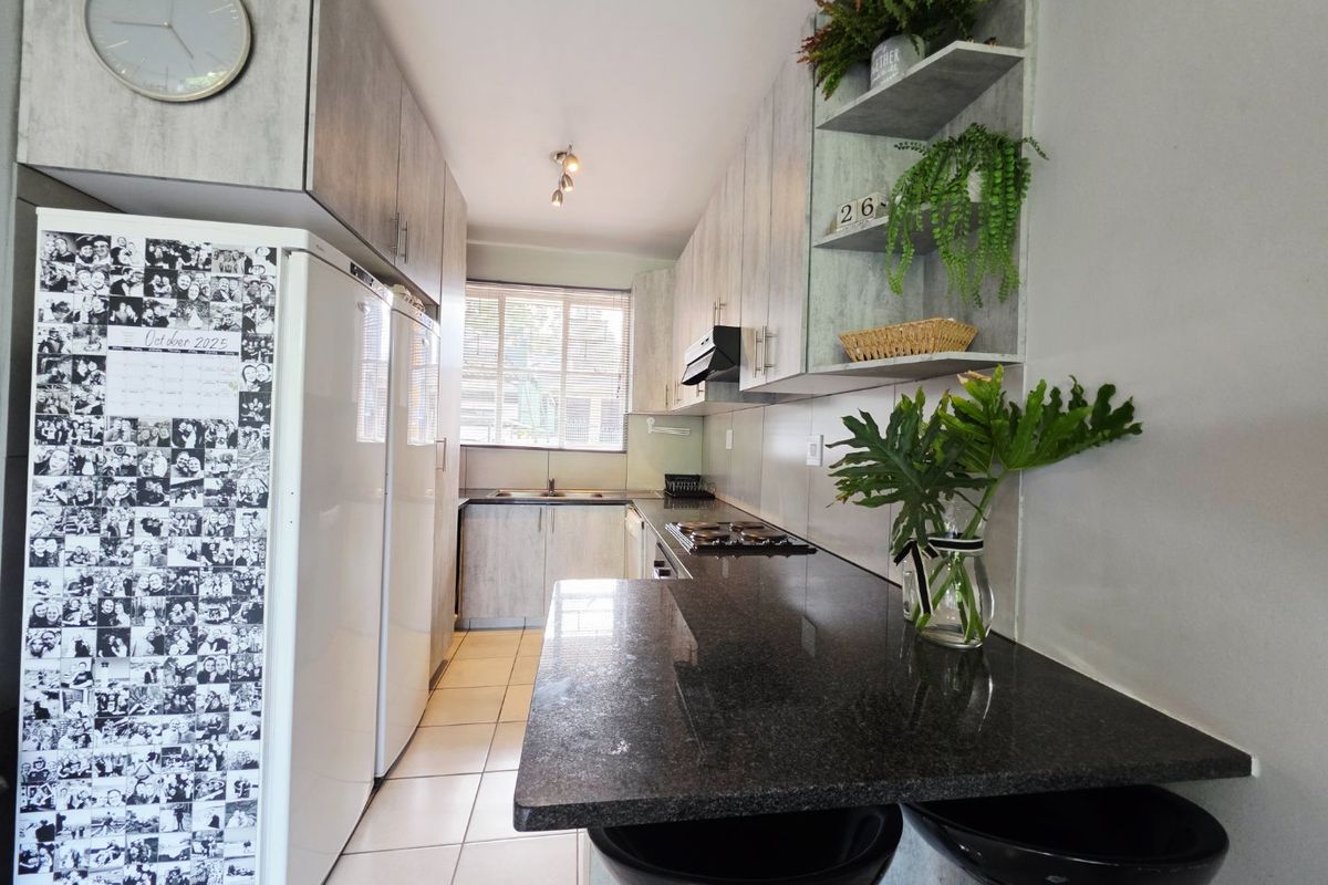 Modern Renovated 2.5 Bedroom Apartment For Sale in Villieria - Photo 3