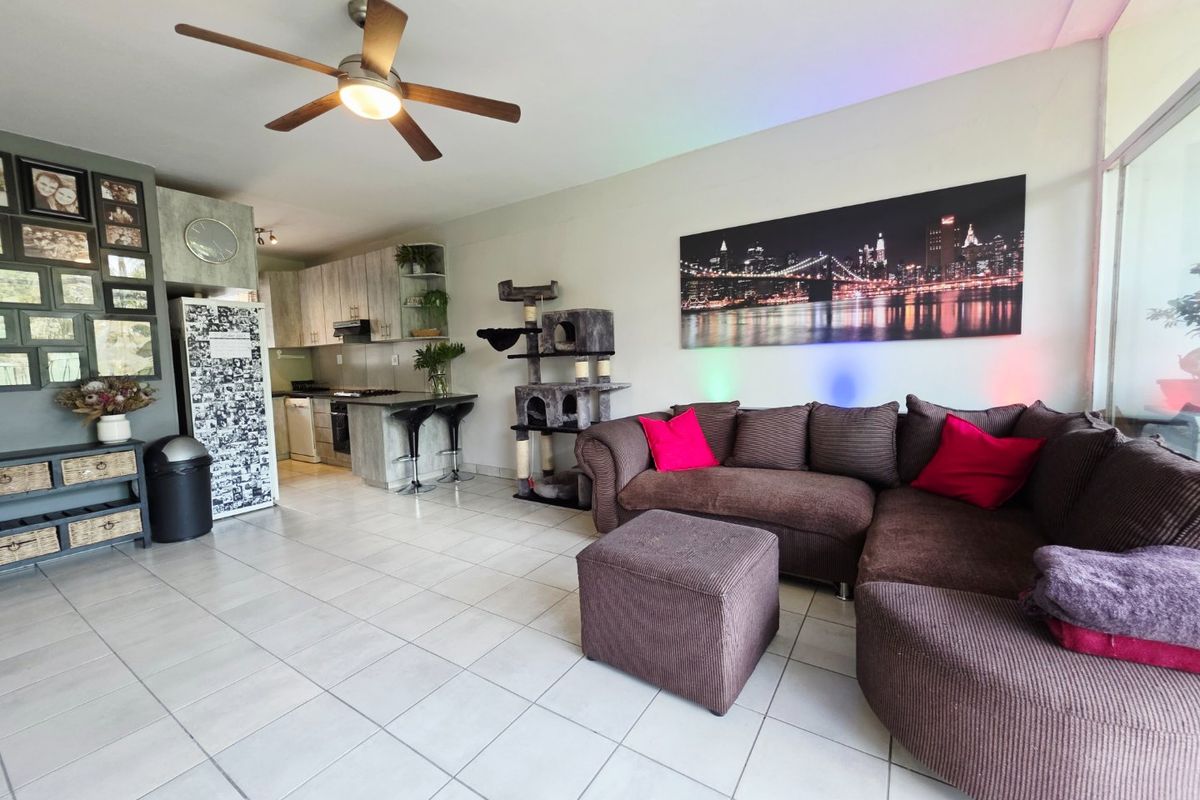 Modern Renovated 2.5 Bedroom Apartment For Sale in Villieria - Photo 5