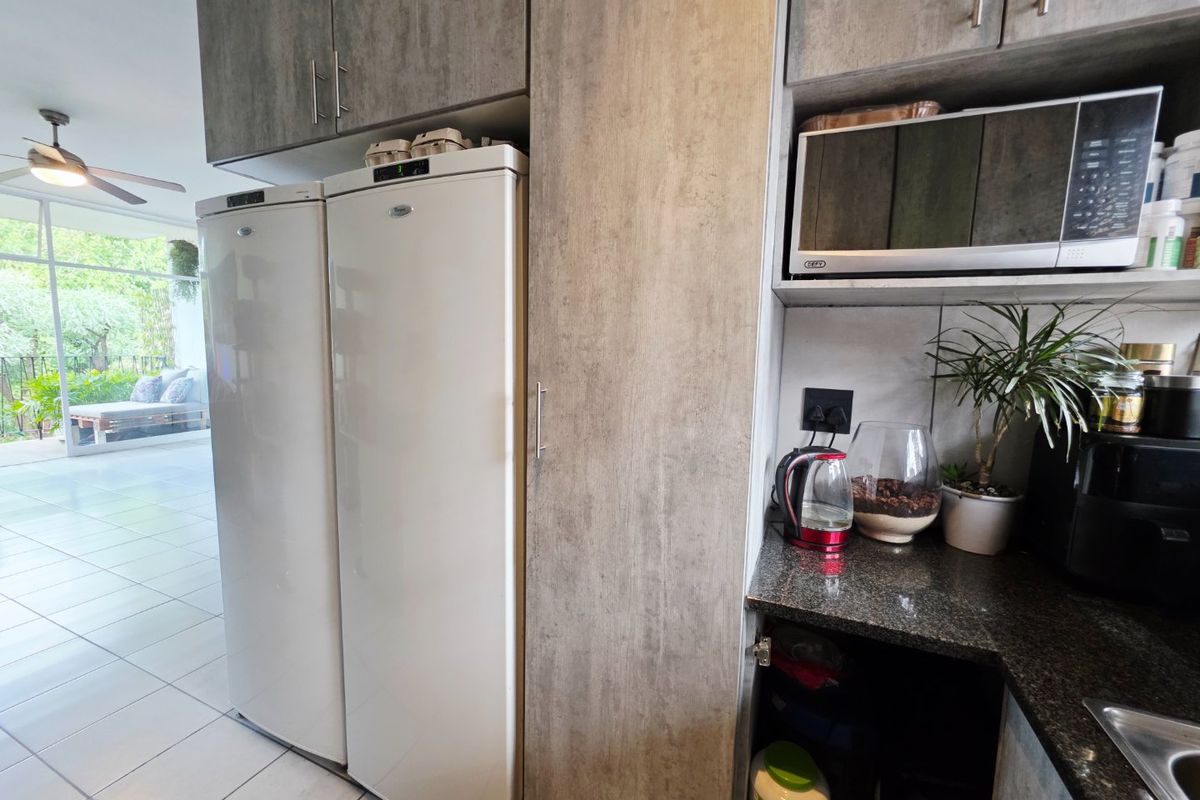 Modern Renovated 2.5 Bedroom Apartment For Sale in Villieria - Photo 4