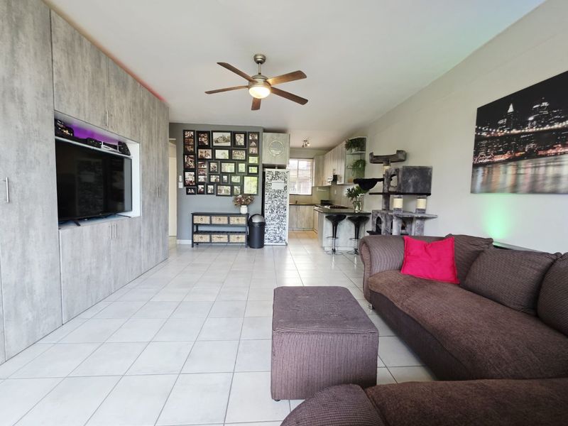 Modern Renovated 2.5 Bedroom Apartment For Sale in Villieria - Photo 6