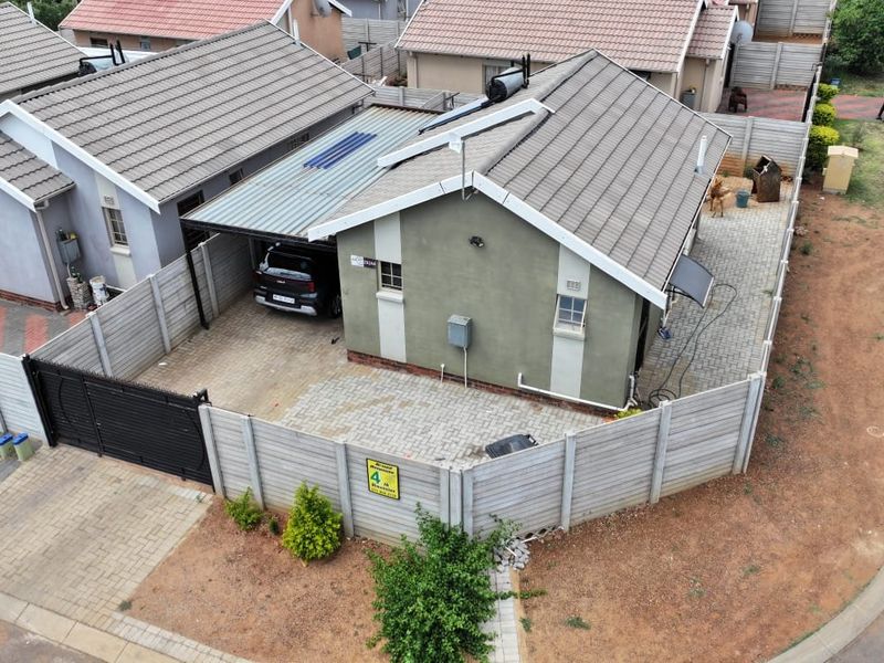 The most stunning 2 bedroom house for sale in Sky City located on the South Of Alberton. - Photo 5