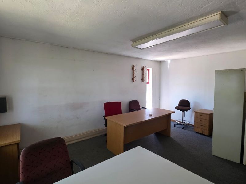 Prime Investment Opportunity: Multi-Office Building in Wonderpark, Pretoria North - Photo 9