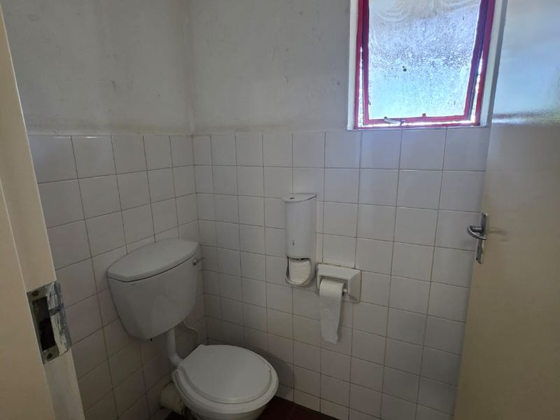 Prime Investment Opportunity: Multi-Office Building in Wonderpark, Pretoria North - Photo 8