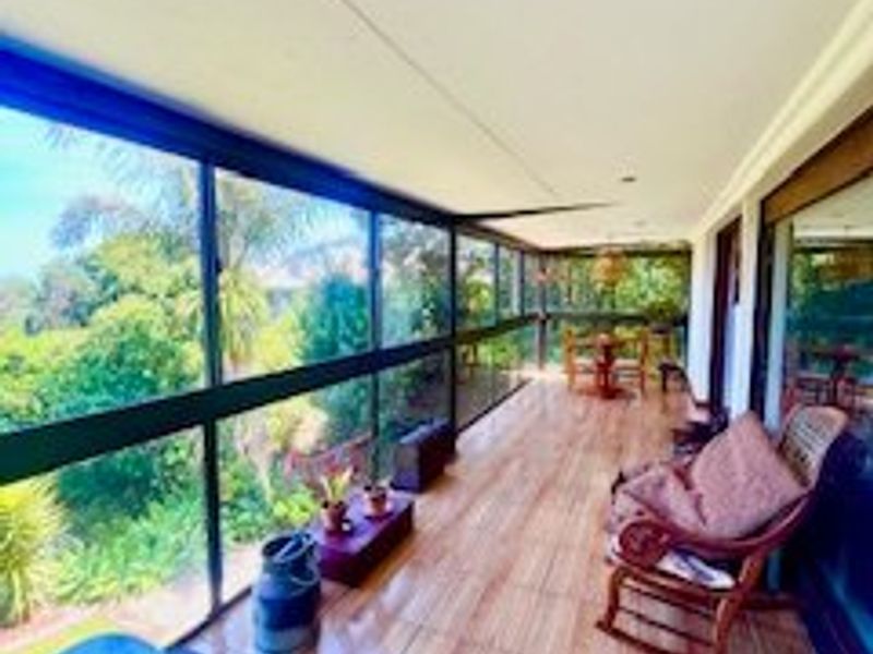 Double storage house with sea view and greenbelt infront located in outeniqua strand. - Photo 5