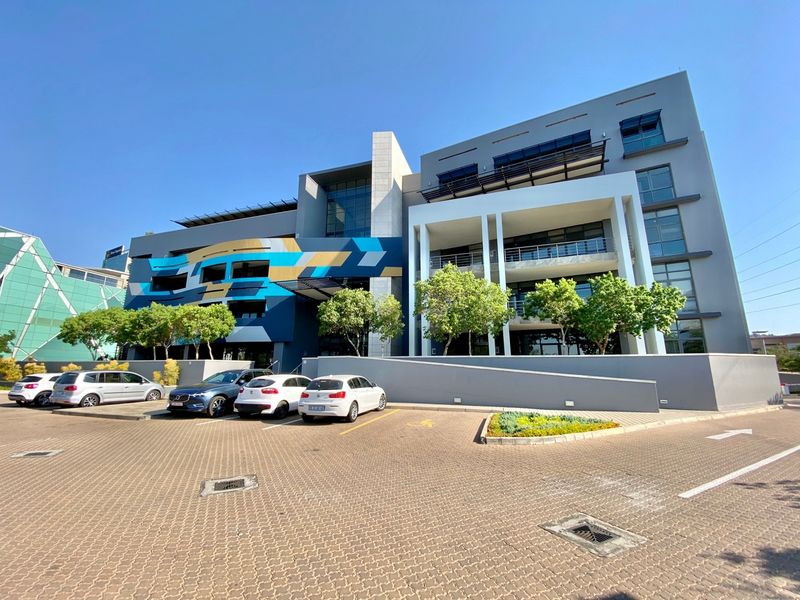 Discover Your Ideal Office at Corobay Corner: Premier Commercial Space in Menlyn Maine - Photo 5
