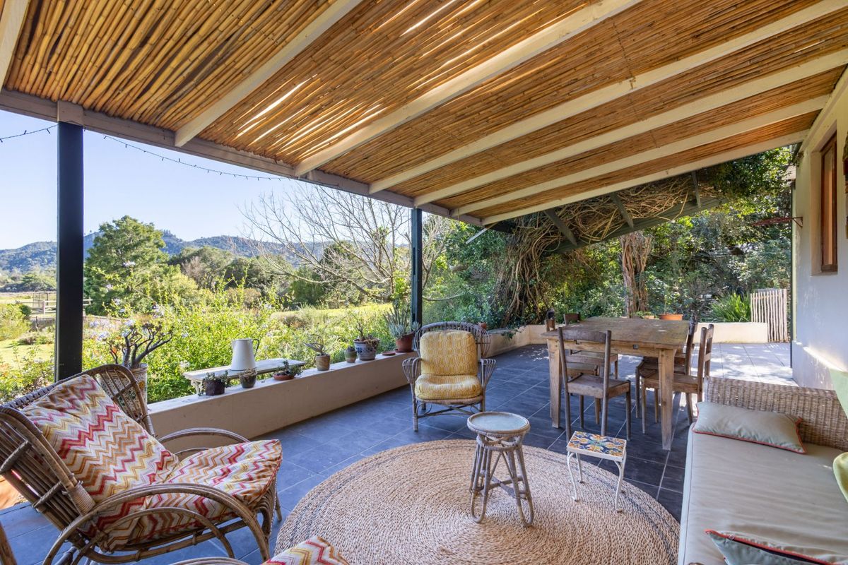 Wake to the sound of the fish eagles .... - Photo 4