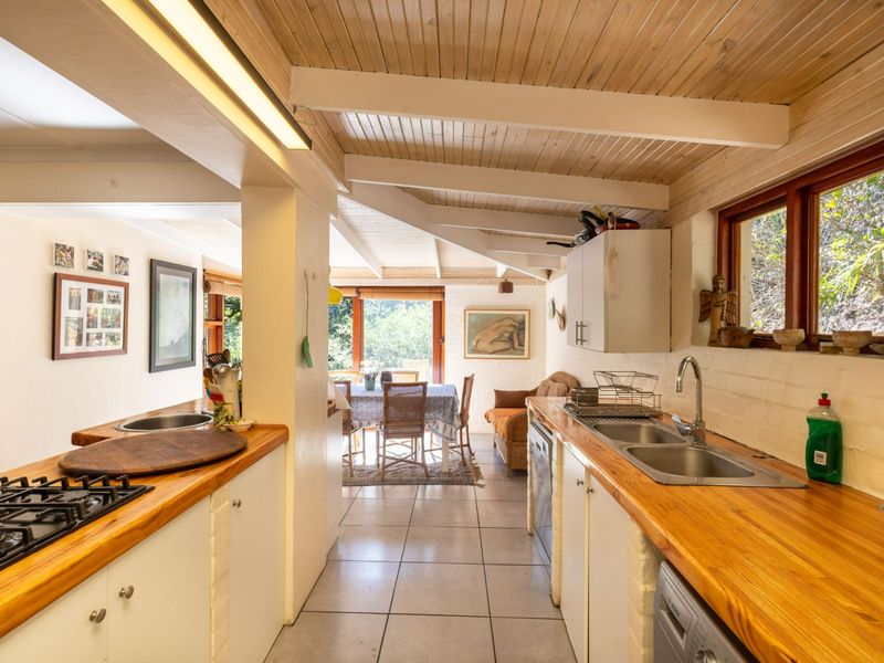 Wake to the sound of the fish eagles .... - Photo 8