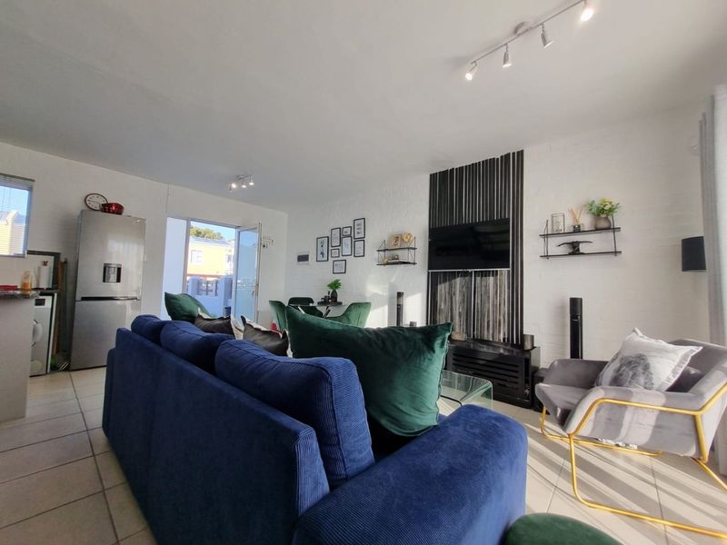 Home for Sale in Parsonsvlei - Photo 5