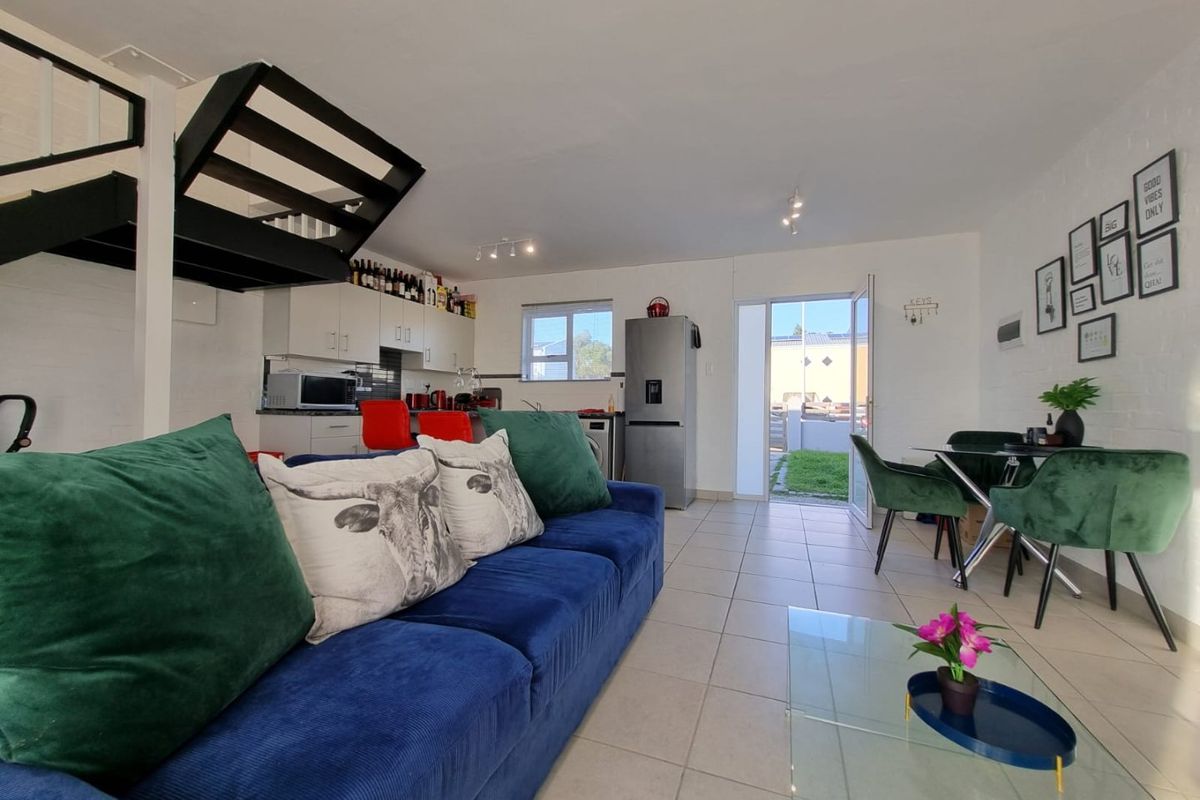 Home for Sale in Parsonsvlei - Photo 4