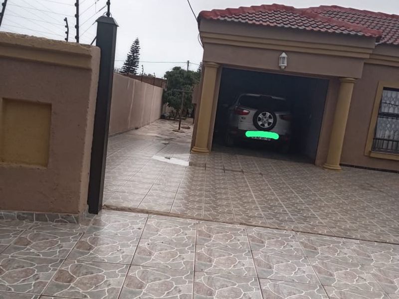 3 bedroom house Soshanguve JJ - Photo 5