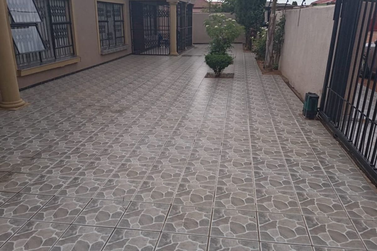 3 bedroom house Soshanguve JJ - Photo 3