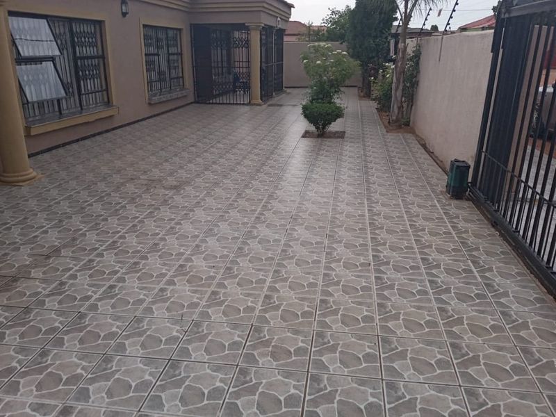3 bedroom house Soshanguve JJ - Photo 3
