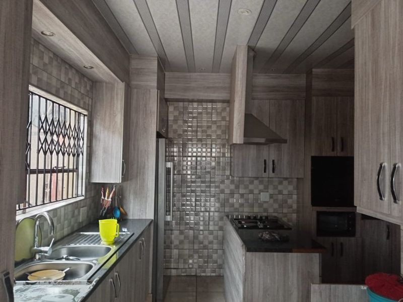 3 bedroom house Soshanguve JJ - Photo 10