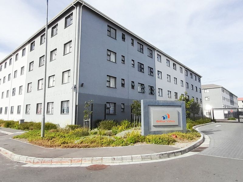 2 Belhar Apartment in Belhar Views - Photo 2