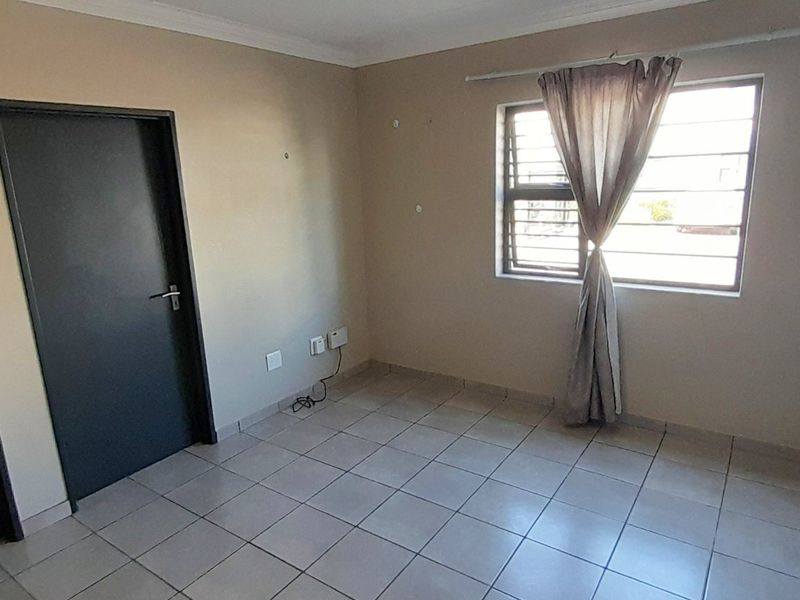 2 Belhar Apartment in Belhar Views - Photo 8