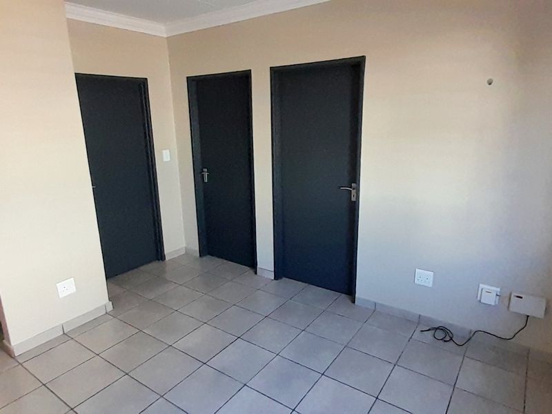 2 Belhar Apartment in Belhar Views - Photo 7