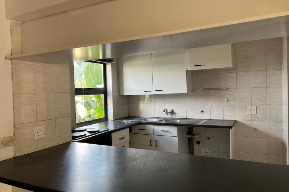 2-Bedroom Townhouse For Sale – Modern, Comfortable & Pet Friendly! - Photo 5