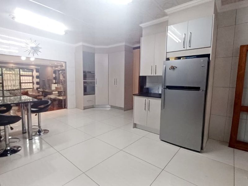 A fully Furnished home in the elite part of Duncanville. - Photo 10