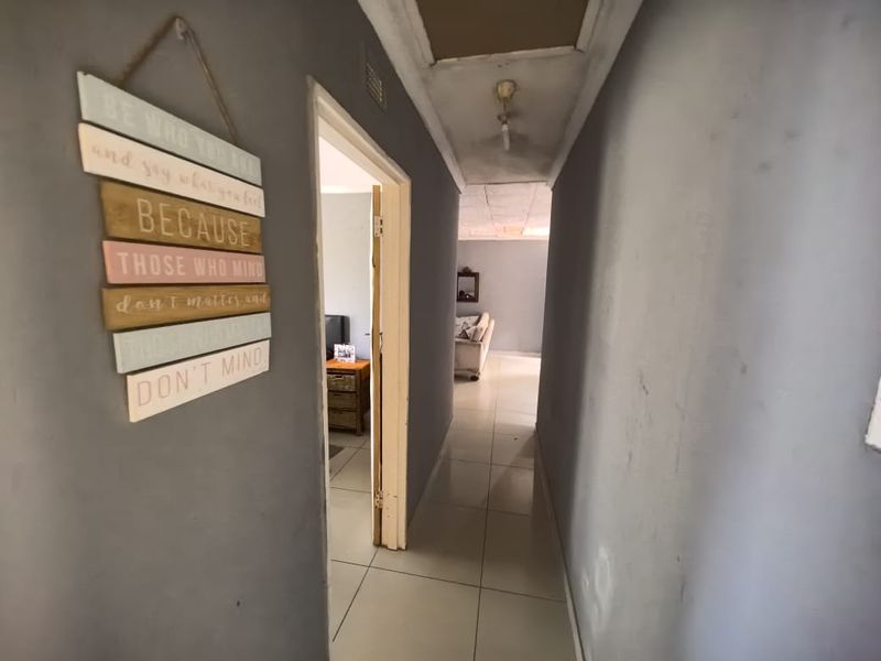 3 Bedrooms, 1 Bathroom Townhouse For Sale In Pinetown, Durban - Photo 9